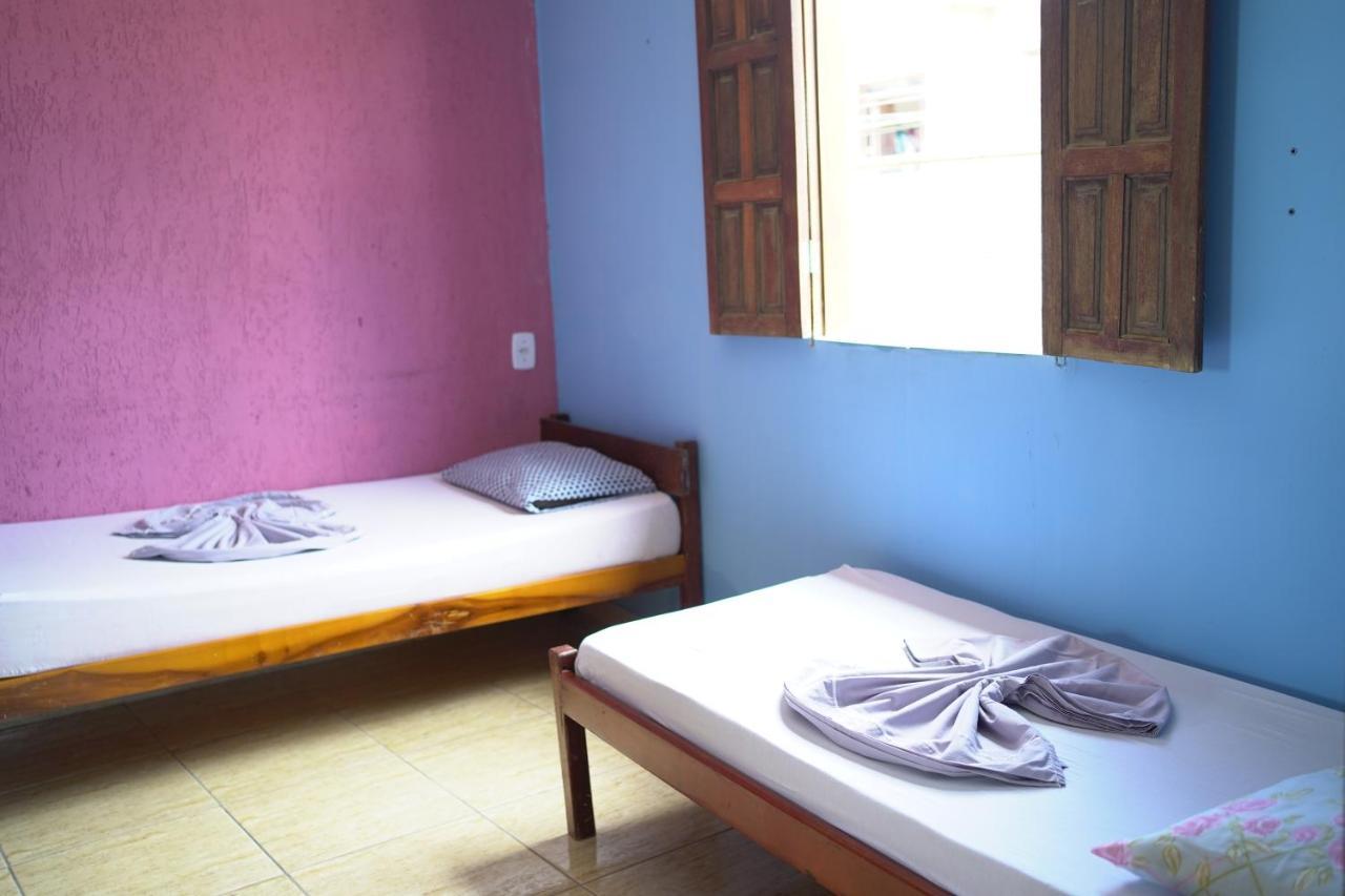 Porto Hostel Порту-Сегуру Экстерьер фото